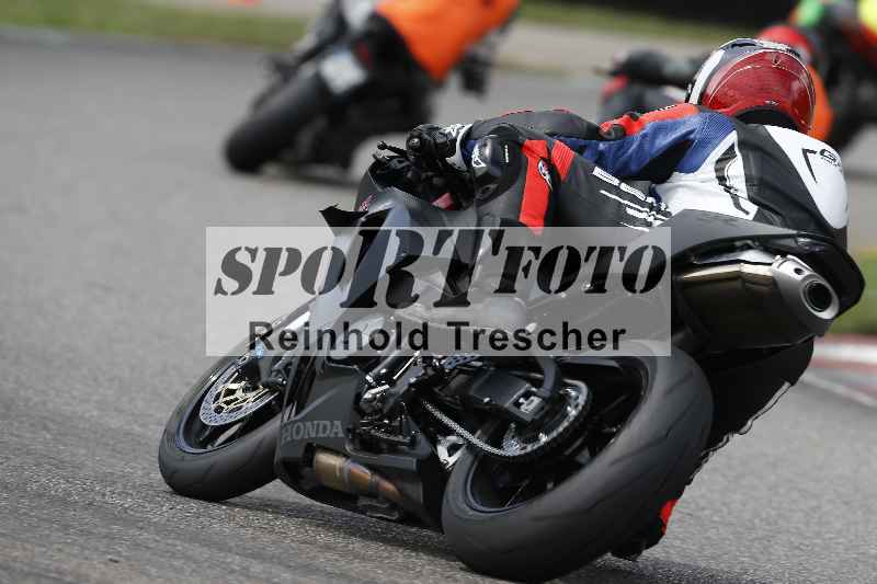 /33 24.07.2025 Speer Racing ADR/Gruppe gelb/backside